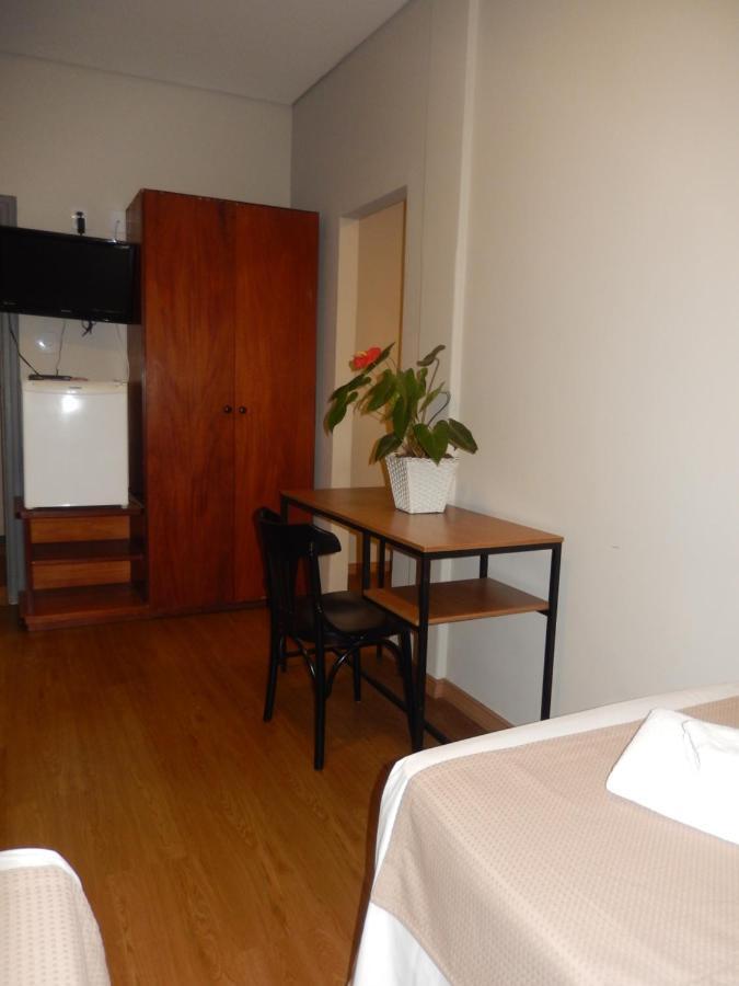 Metropole Hotel 2*